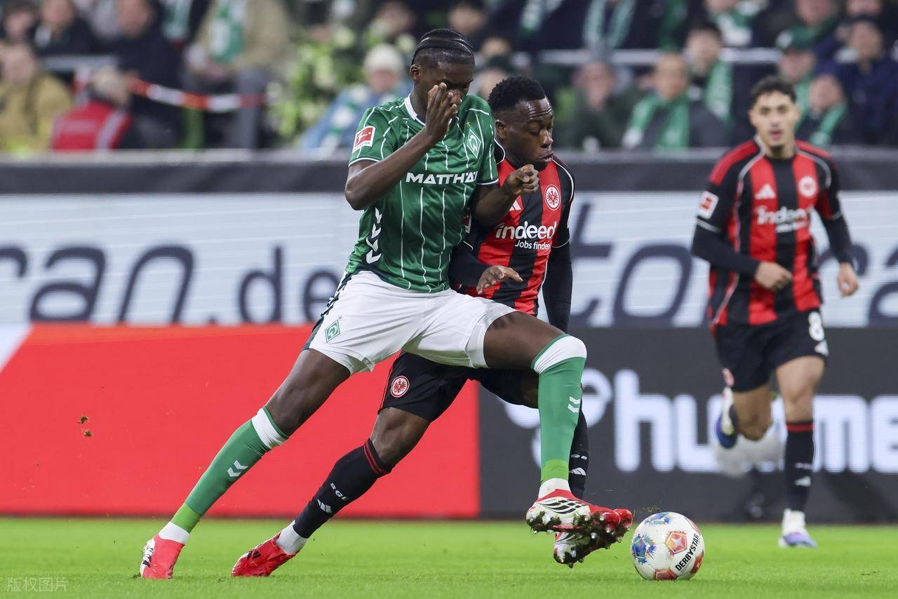 3-3，法兰克福逼平德甲第13，第94分钟绝平，24岁德国猛将救主
